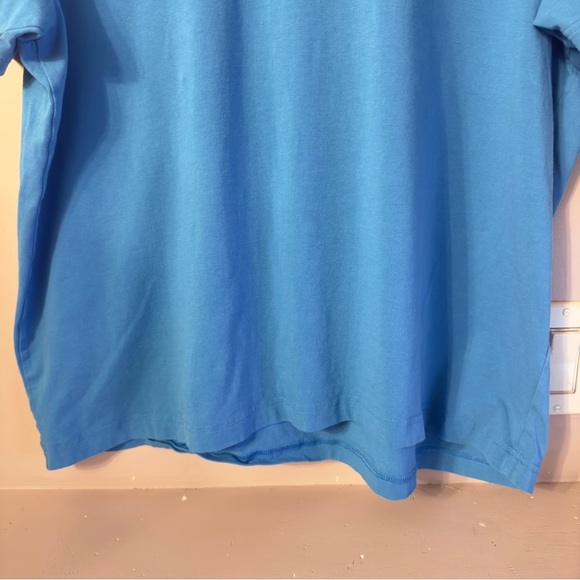 Tommy Bahama Blue T-Shirt - Picture 3 of 5